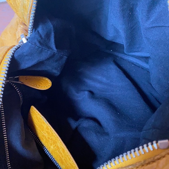 BALENCIAGA I GSH Brief Handbag - Picture 14 of 16